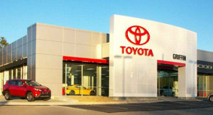 new-toyota-store-front-370x200